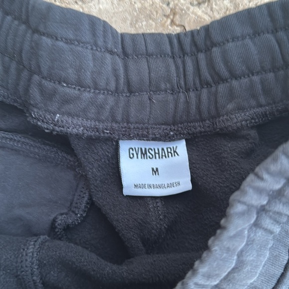 ๐ Gymshark Women's Trainning Fleece Shorts Black Medium ๐ - Picture 2 of 3